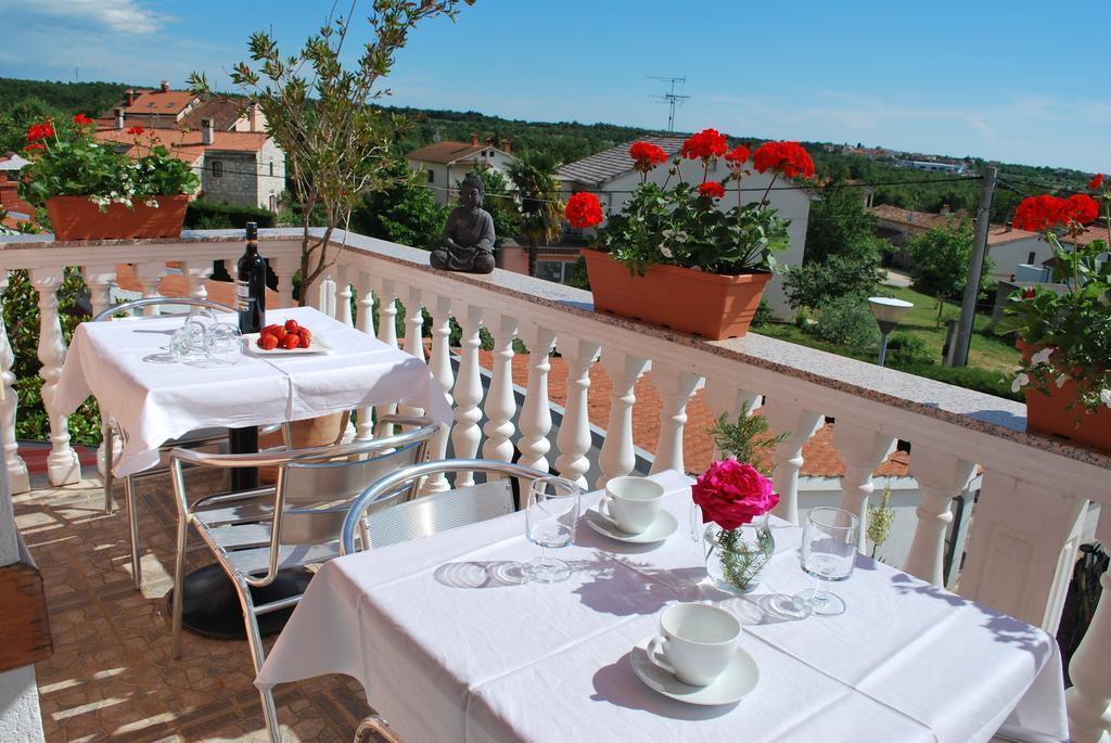 Apartments Maria Poreč Exterior foto